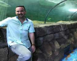 He is fond of travelling and shared a photograph of him at Sea Life Sydney Aquarium in his March 2018 posts.